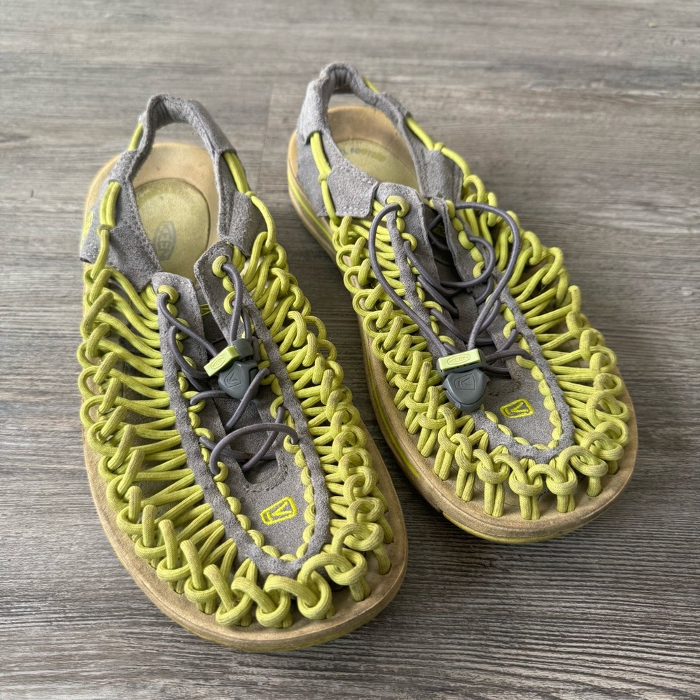 Keen Uneeks Women’s Green and Gray Paracord Sandals